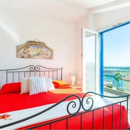 Punta Ovest A Due Passi Del Mare דירה